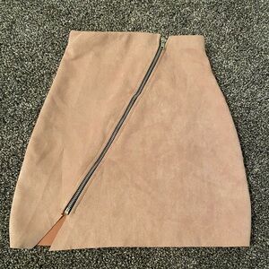Super cute pretty little thing mini skirt. Worn once. Size 0